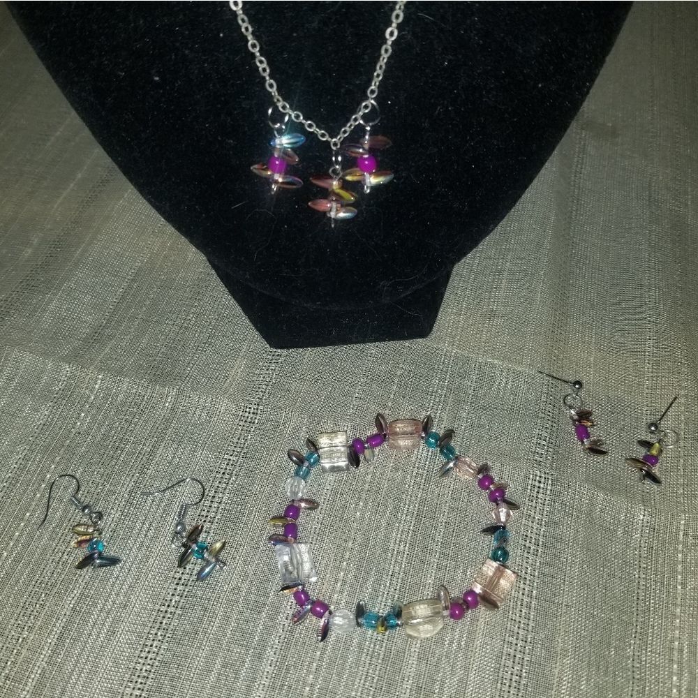 Jewelry bundle - Picture 9 of 10